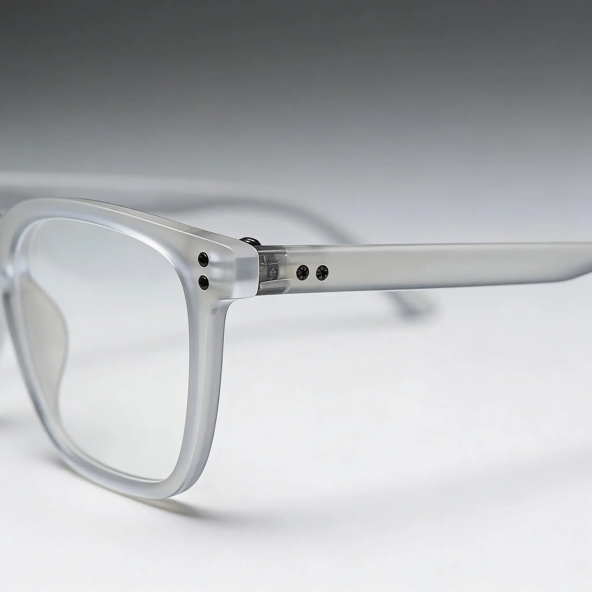 Bekhly Blaulichtfilter Brille eckig transparent Detailaufnahme Rahmen